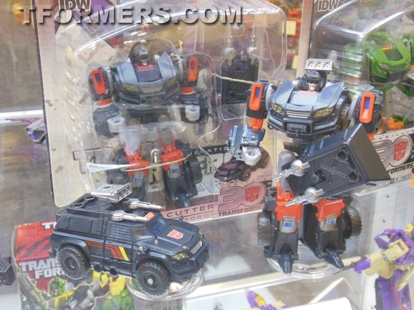 Transformers=botcon 2013 Generatations Prime Paltinum  (92 of 424)